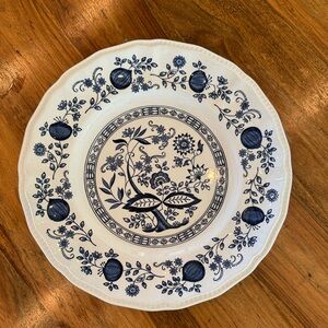 Kensington‎ England Staffordshire Vintage Blue Onion Dinner plate ironstone